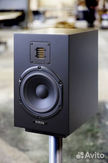 Акустика полочная Piega Classic 3.0 Black matt fin