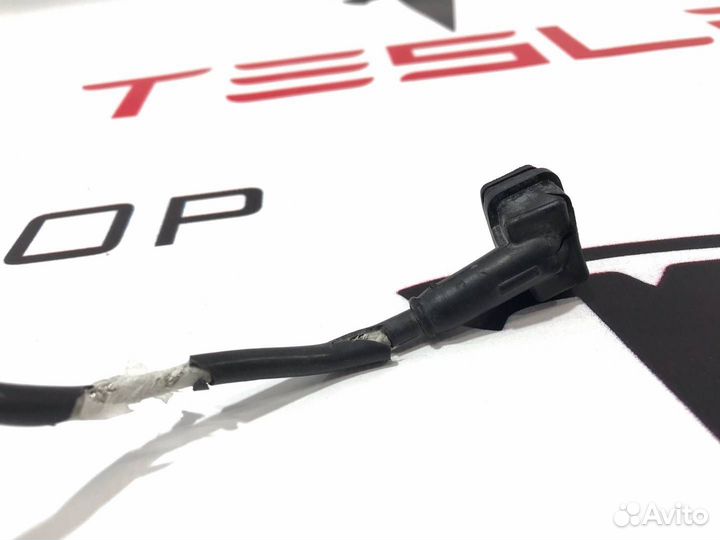 Разъем (фишка) проводки Tesla Model S 2013