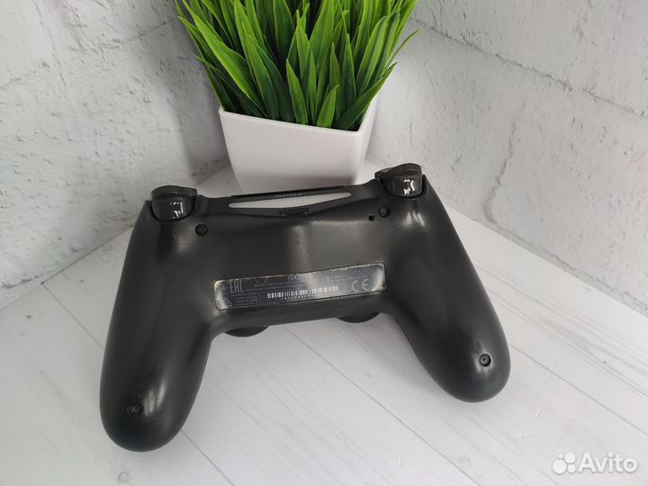 DualShock 4 v2 CUH-ZCT2E Оригинал Черный