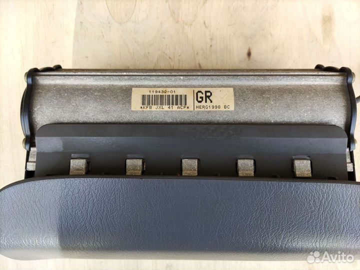 Подушка безопасности пассажира Kia Sportage 1