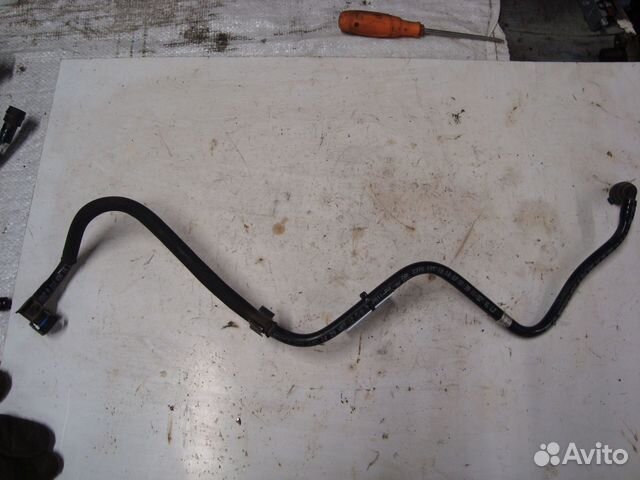 Трубка вакуумная W204 M271 A2044301429