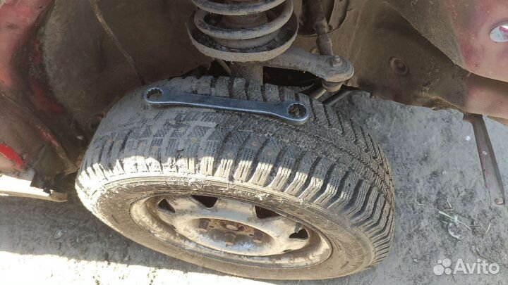 Запчасти на audi 80 b3