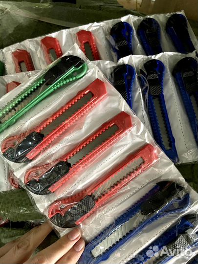 Канцелярский нож