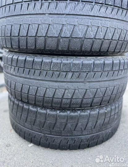 Bridgestone Blizzak Revo GZ 215/65 R16 96S