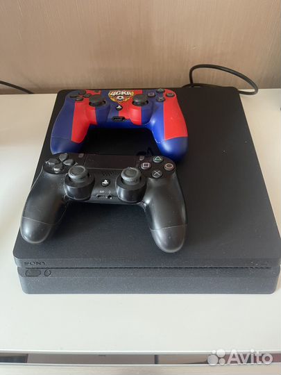 Sony playstation 4 PS4 slim 1tb
