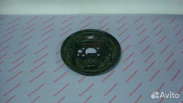 Nissan 44030-3J410 опорный диск левый