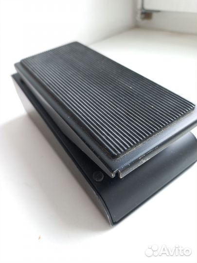 Педаль экспресcии TC helicon Express-1