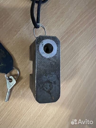 Замок СССР, вес 1 кг