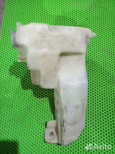 Омыватель лобового стекла Audi 80 B3