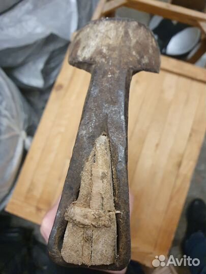 Тесло топор