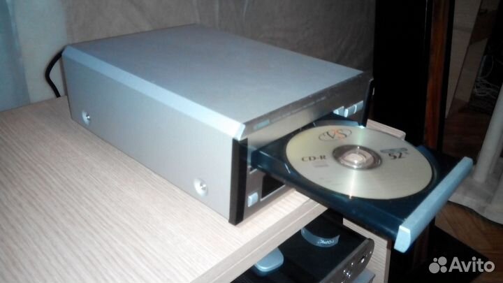 CD-плеер Yamaha