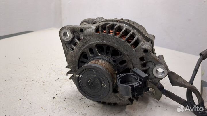 Генератор Nissan Primera P12, 2005