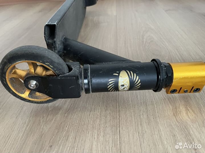 Трюковой самокат