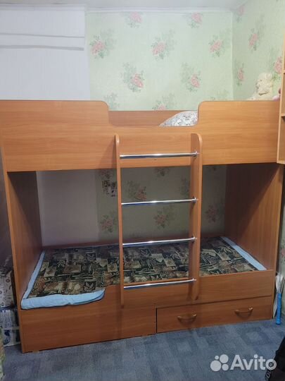 Двухярусная кровать бу