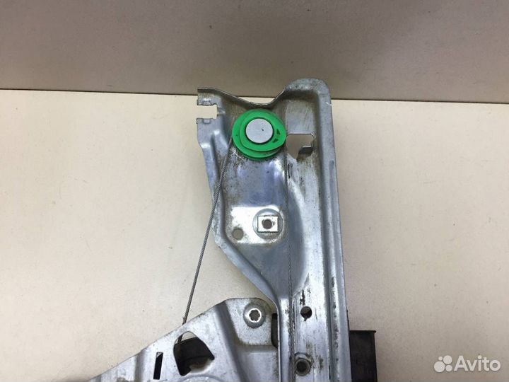 Стеклоподъемник электр. задний правый Peugeot 308