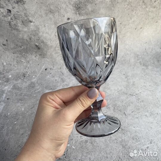 Набор винтажных бокалов для вина