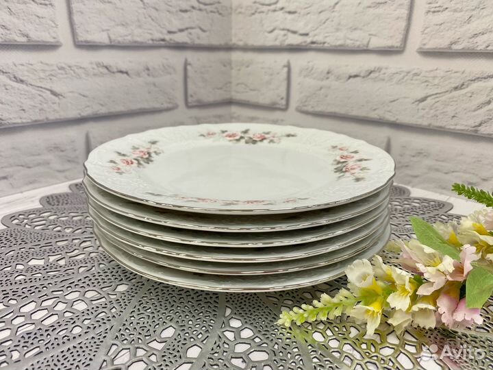 Набор тарелок 