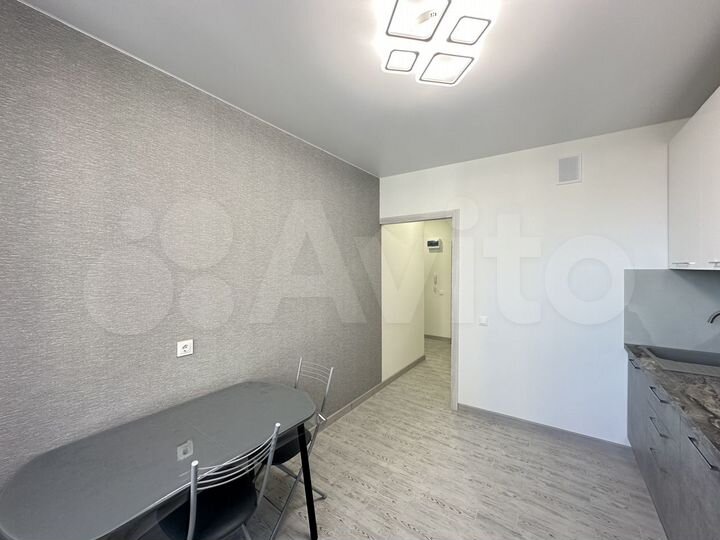 1-к. квартира, 40 м², 8/18 эт.