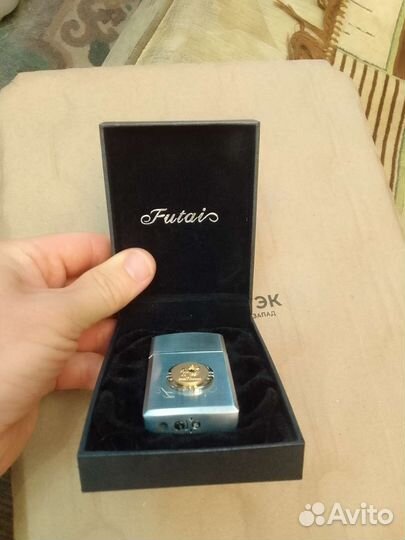 Зажигалка газовая