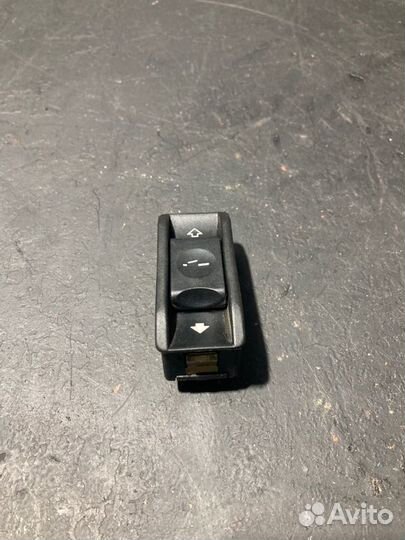 Кнопка управления люком Bmw 6 E63 N62B48