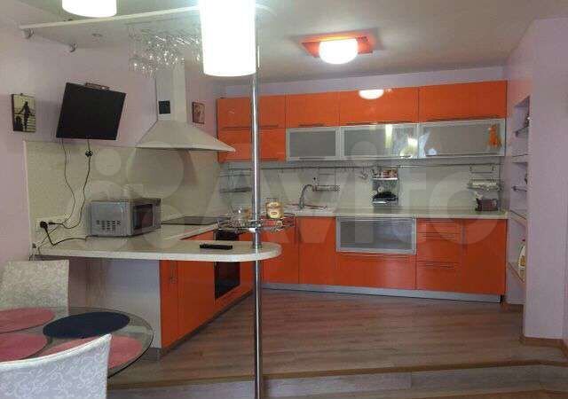 5-к. квартира, 164,3 м², 8/10 эт.