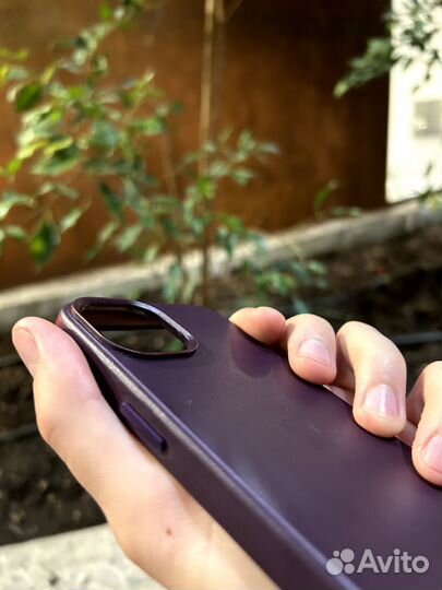 Кожаный чехол на iPhone 14 Magsafe