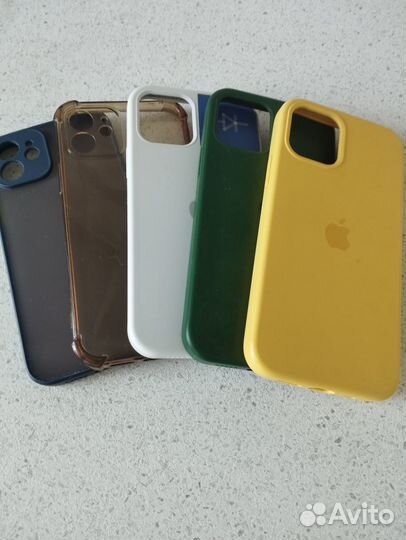Чехол на iPhone 12