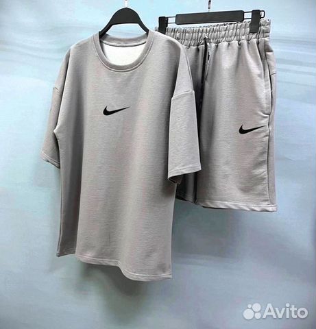 Футболка и шорты Nike