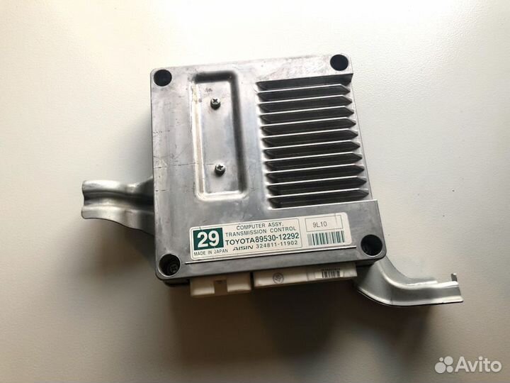 Блок управления Toyota Corolla робот