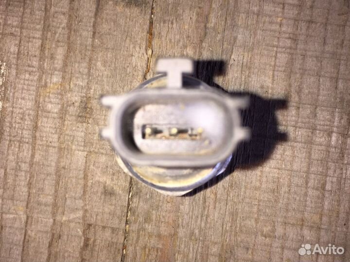 Датчик давления хладагента Киа Сид 2