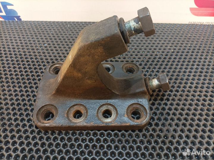 5308291909040 Кронштейн реактивной тяги камаз 5490