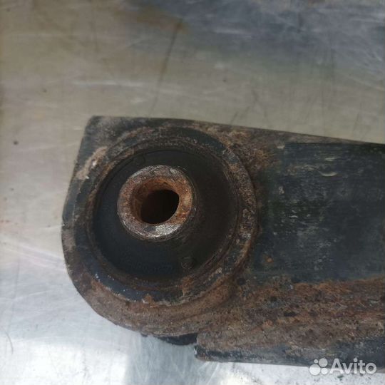 Рычаг задний нижний левый Kia Sorento 2 XM