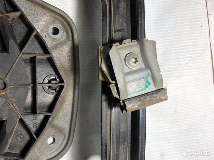 Стеклоподъемник передний левый Гольф 5 джетта