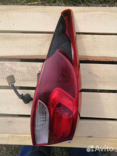 Задний фанарь