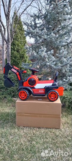 Новая машинка каталка толокар