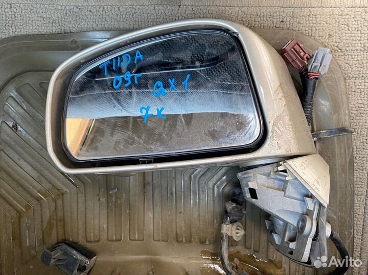 Зеркало на Nissan Tiida