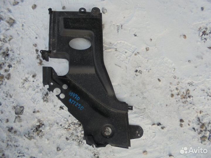 Защита двигателя Toyota Avensis AZT250 1AZ-FSE