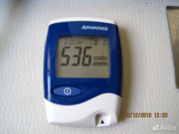 Глюкометр Accu-Chek Advantage