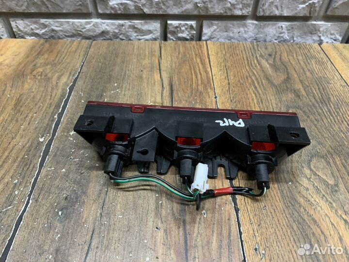 Mitsubishi Pajero IV Фонарь задний (стоп сигнал)