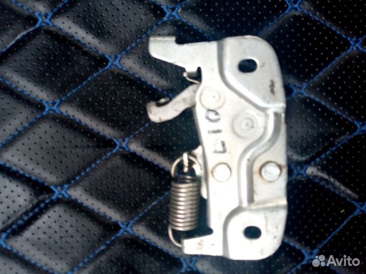 Замок багажника mitsubishi lancer 10