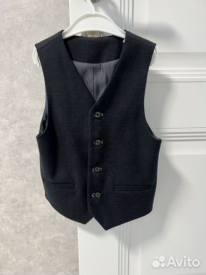 Костюм тройка