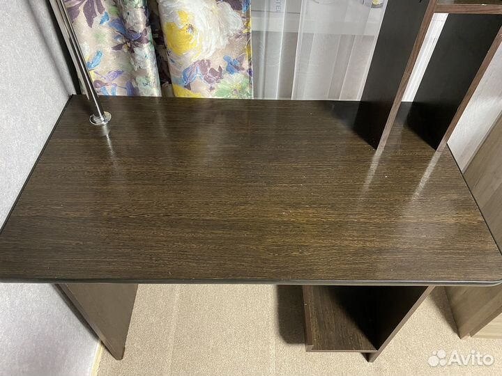 Письменный стол для школьника бу