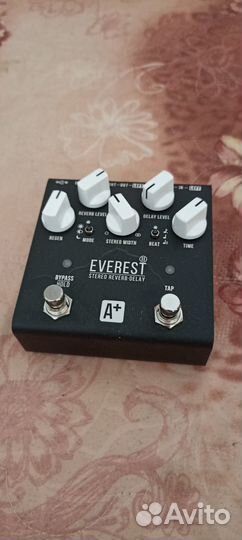 Педаль эффектов для гитары Shift Line Everest II