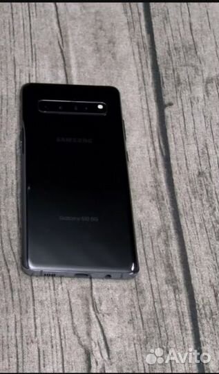 Samsung Galaxy S10+, 8/128 ГБ