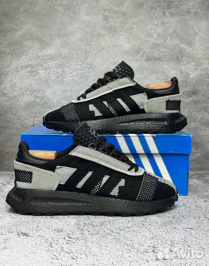 Adidas Retropy E5