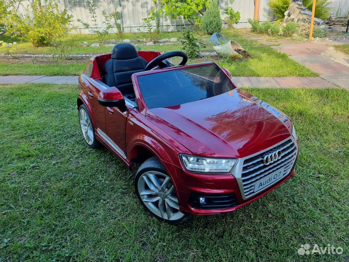 Электромобиль Audi Q7 12V/10Ah