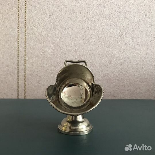 Сахарница в виде ковша