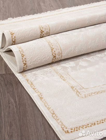 Турецкий ковер молочный с кремовым 2 на 3