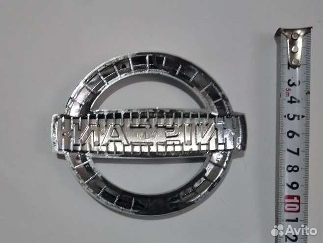 Эмблема Nissan Elgrand