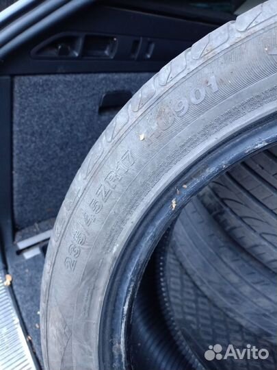 Headway HU901 235/45 R17